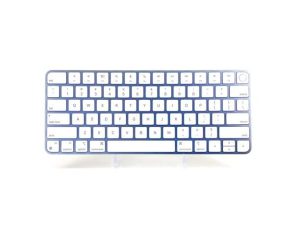 لوحة مفاتيح Apple Magic مع معرف اللمس طرازات Mac مع Apple Silicon ، (QWERTY English) أزرق (مجدد)